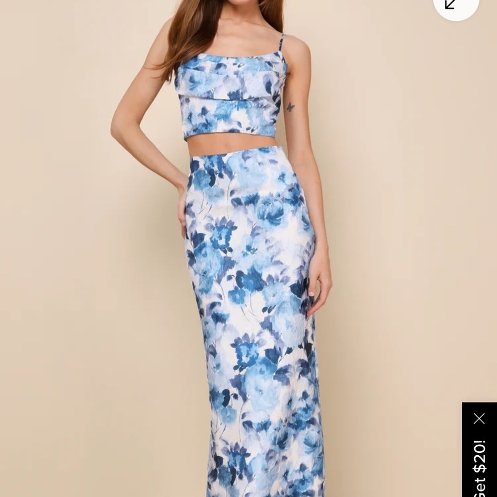 Floral Blue and White Two-Piece Set